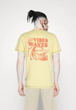 Indicode Jeans Wave - T-Shirts Med Print - Golden Haze