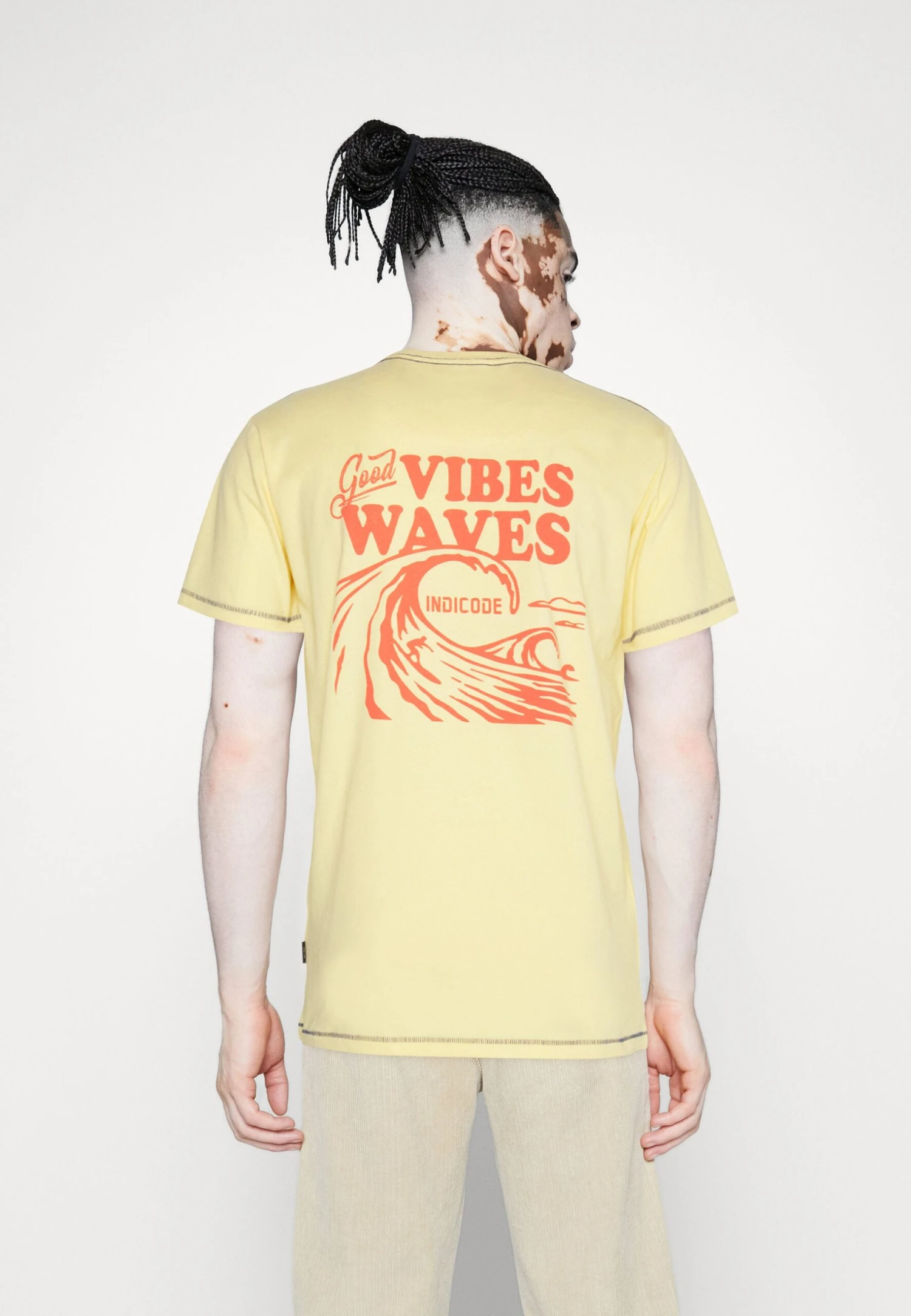 Indicode Jeans Wave - T-Shirts Med Print - Golden Haze 3 Indicode Jeans Wave - T-Shirts Med Print - Golden Haze