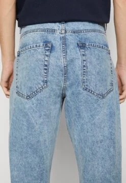 Indicode Jeans Jeans Tapered Fit - Frozen Bleach 11 Indicode Jeans Jeans Tapered Fit - Frozen Bleach -Indicode Jeans 7088473a76d14944978ac137fe79ebdc