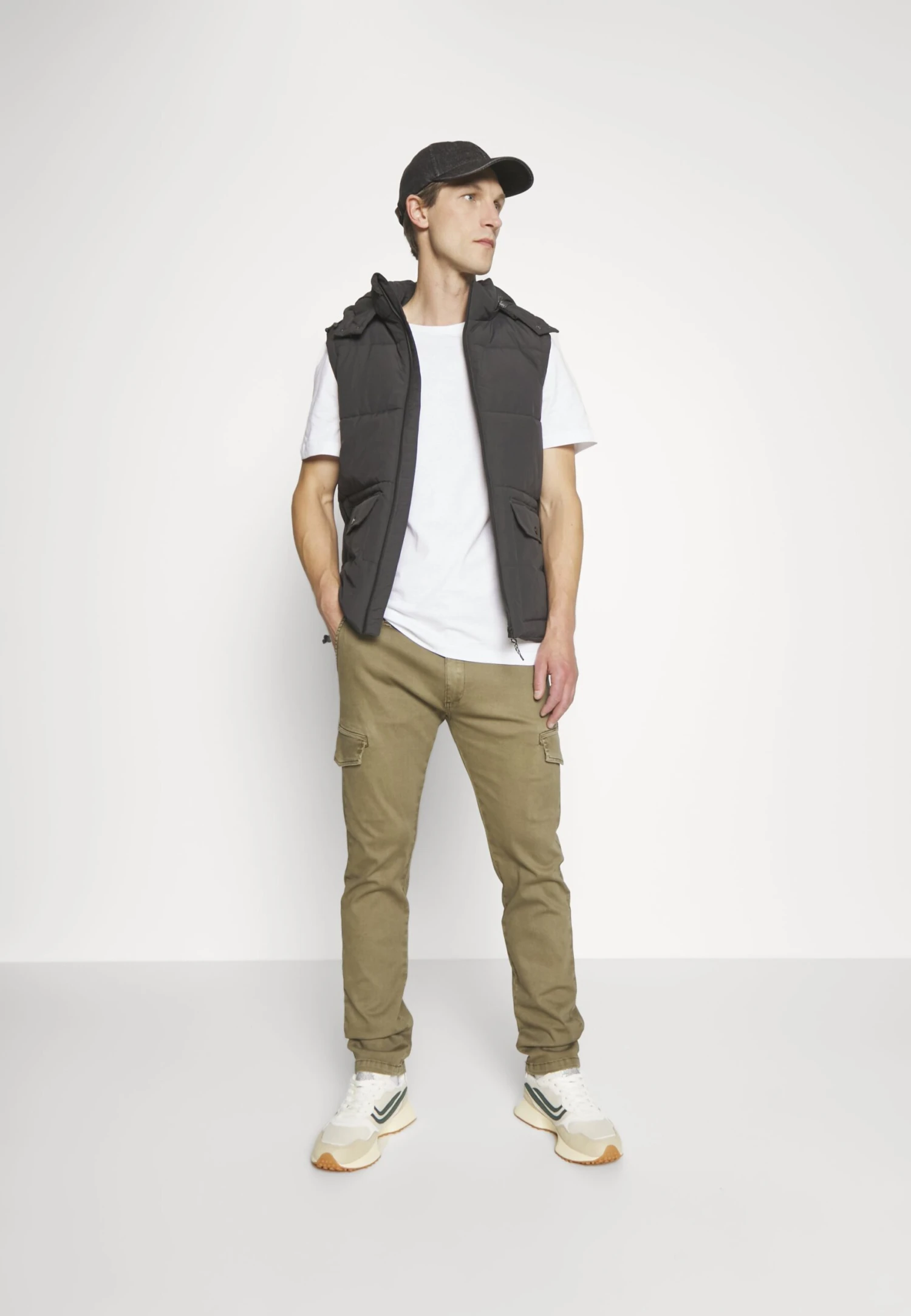 Indicode Jeans Mapp - Cargobukse - Olive 4 Indicode Jeans Mapp - Cargobukse - Olive - Bilde 2