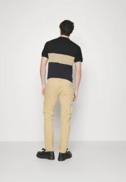 Indicode Jeans Albani - Cargobukse - Mojave -Indicode Jeans bb496a83fc9b412aac2cb2904e693189