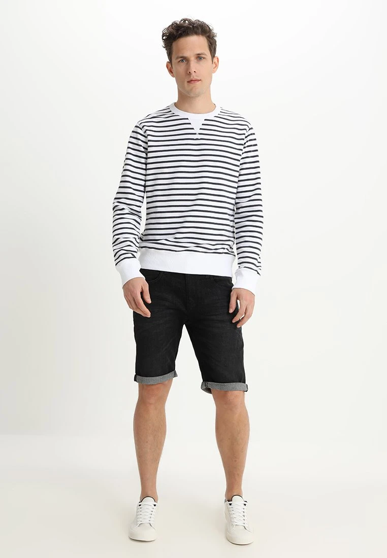 Indicode Jeans Kaden - Jeansshorts - Black 4 Indicode Jeans Kaden - Jeansshorts - Black - Bilde 2