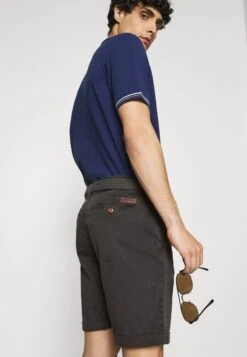 Indicode Jeans Coner - Shorts - Raven -Indicode Jeans d4c97eb36a184f0481e9db0e22425251