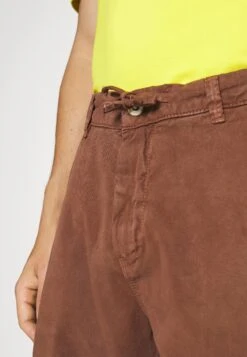 Indicode Jeans Vino - Shorts - Rootbeer -Indicode Jeans e362b89378f644da8b75ef268c5509c6