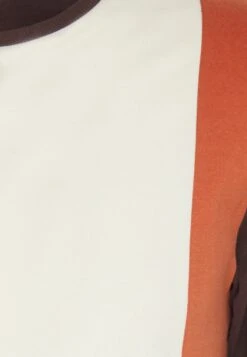 Indicode Jeans Nulle - T-Shirts Med Print - Vanilla Ice -Indicode Jeans e7281d2af66b47ac81d32e93a0f3f5f5