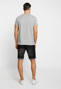 Indicode Jeans Kaden Holes - Jeansshorts - Black -Indicode Jeans ff636174ca7c4051964050c9943703ae